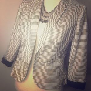 BANANA REPUBLIC Navy Pinstripe Blazer (SMALL)